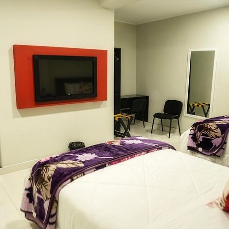 Hotel El Rubi Уарас Екстер'єр фото
