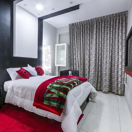 Hotel El Rubi Уарас Екстер'єр фото