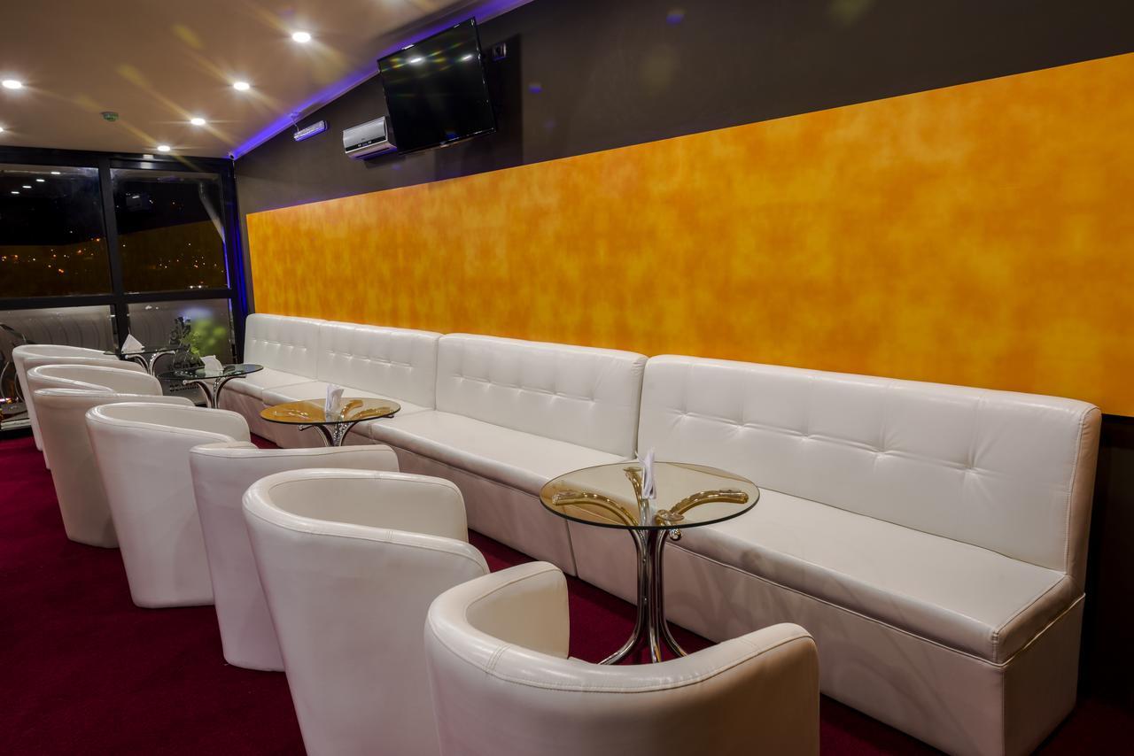 Hotel El Rubi Уарас Екстер'єр фото