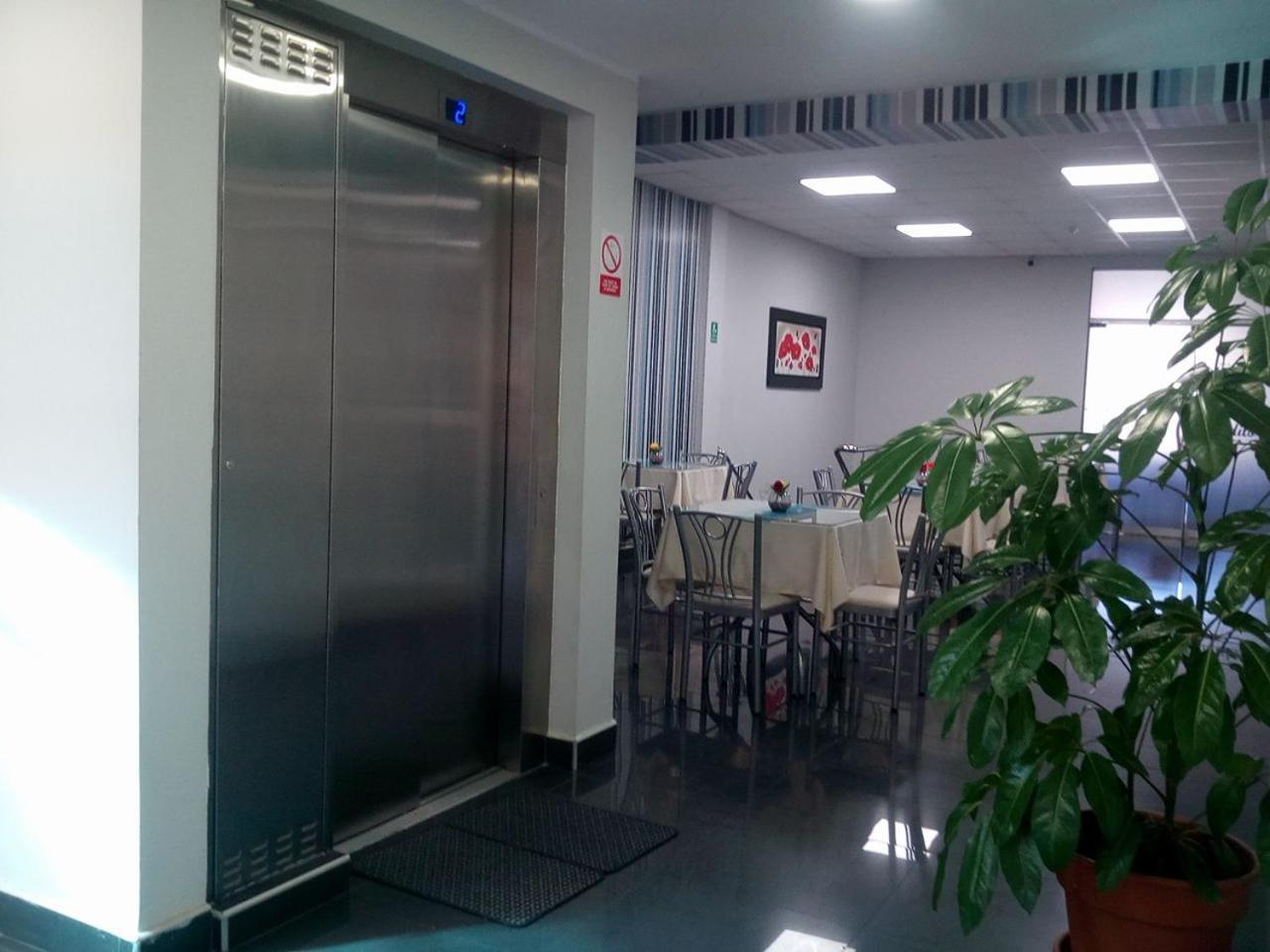 Hotel El Rubi Уарас Екстер'єр фото